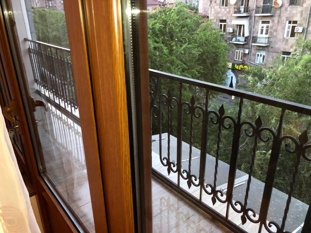 Luxury Tumanyan Apartment يريفان المظهر الخارجي الصورة