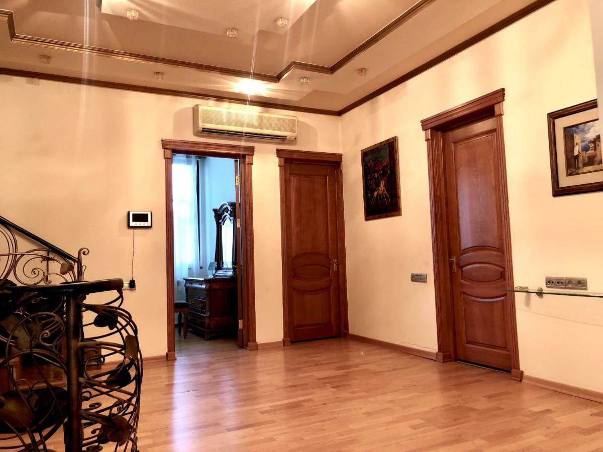 Luxury Tumanyan Apartment يريفان المظهر الخارجي الصورة